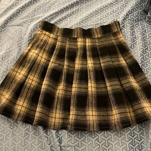 Plaid A-Line Skirt in Black and Tan